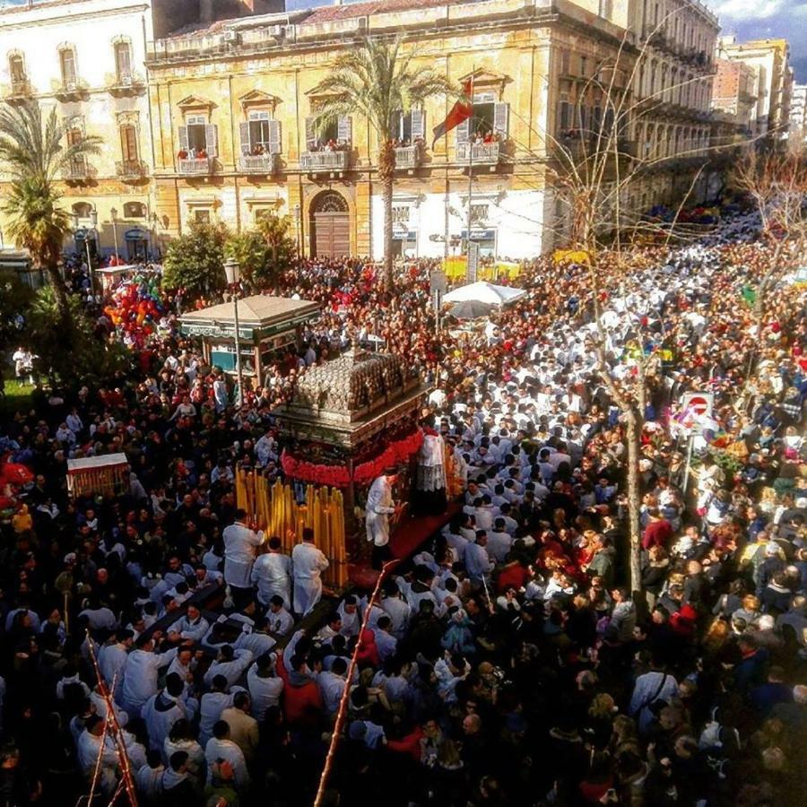مبيت وإفطار كاتانيا La Casa Di Isabella المظهر الخارجي الصورة